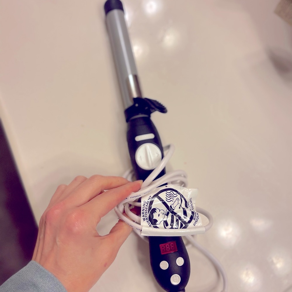 Beachwaver Curling Iron S1